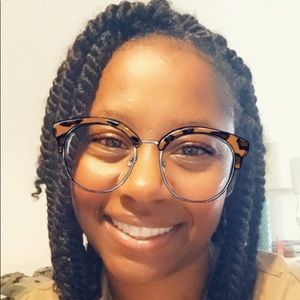 Meet your Posher, Constance